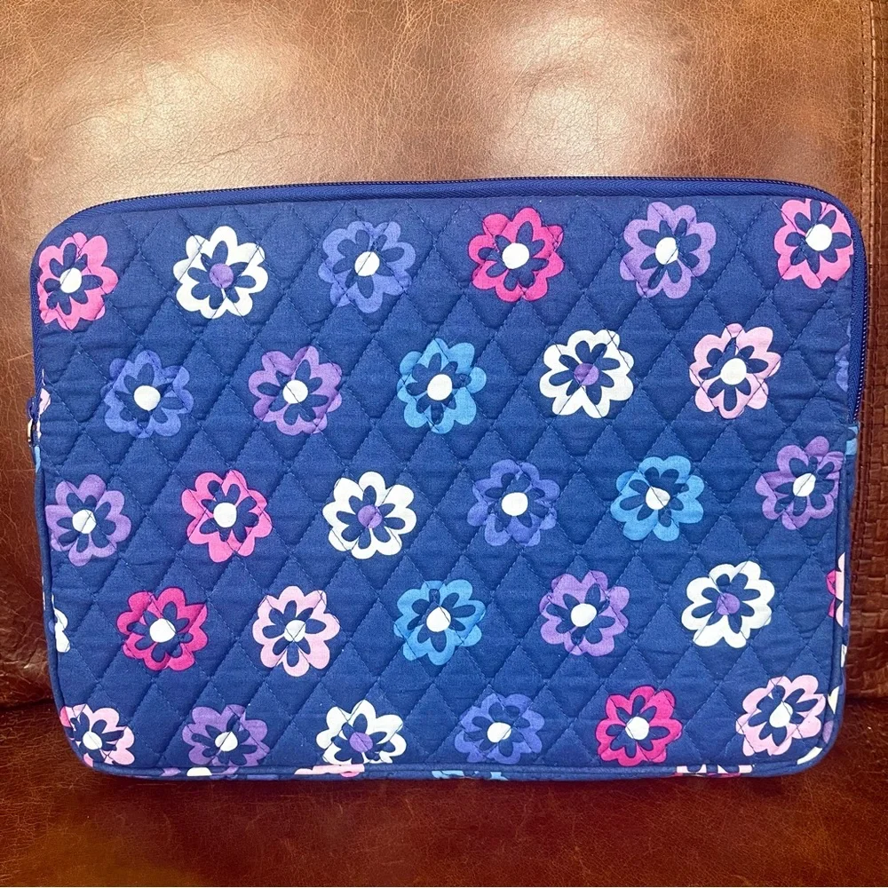 Vera Bradley New Without Tags Royal Blue Floral Print iPad & Laptop Case